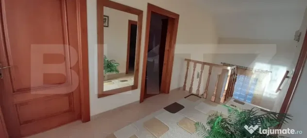 Casa cu 4 camere, 220 mp, zona Itcani