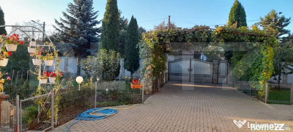 Casa cu 4 camere, 220 mp, zona Itcani - Suceava (Suceava)