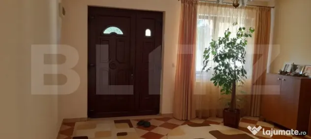 Casa cu 4 camere, 220 mp, zona Itcani