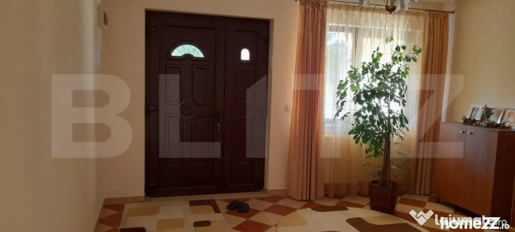 Casa cu 4 camere, 220 mp, zona Itcani - Suceava (Suceava)