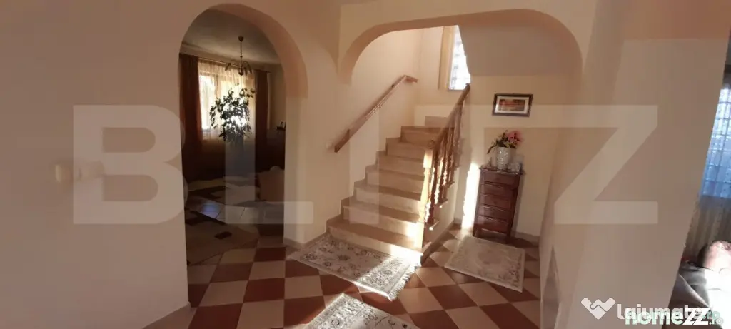 Casa cu 4 camere, 220 mp, zona Itcani - Suceava (Suceava)