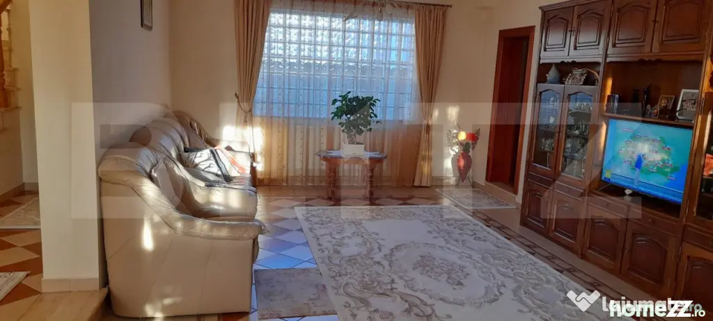 Casa cu 4 camere, 220 mp, zona Itcani - Suceava (Suceava)