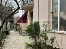 Casă spațioasă P+M, 6 camere, 236 mp, în cartierul Titul