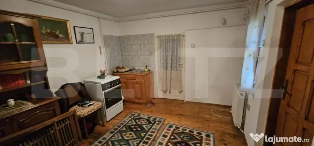 Casa in Pietrosita 160 mp si 400 mp teren in zona de deal