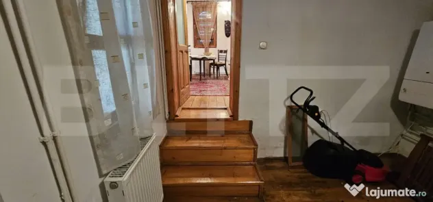 Casa in Pietrosita 160 mp si 400 mp teren in zona de deal