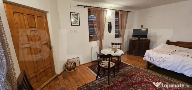 Casa in Pietrosita 160 mp si 400 mp teren in zona de deal