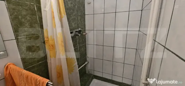 Casa in Pietrosita 160 mp si 400 mp teren in zona de deal