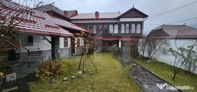 Casa in Pietrosita 160 mp si 400 mp teren in zona de deal
