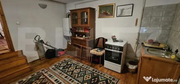 Casa in Pietrosita 160 mp si 400 mp teren in zona de deal