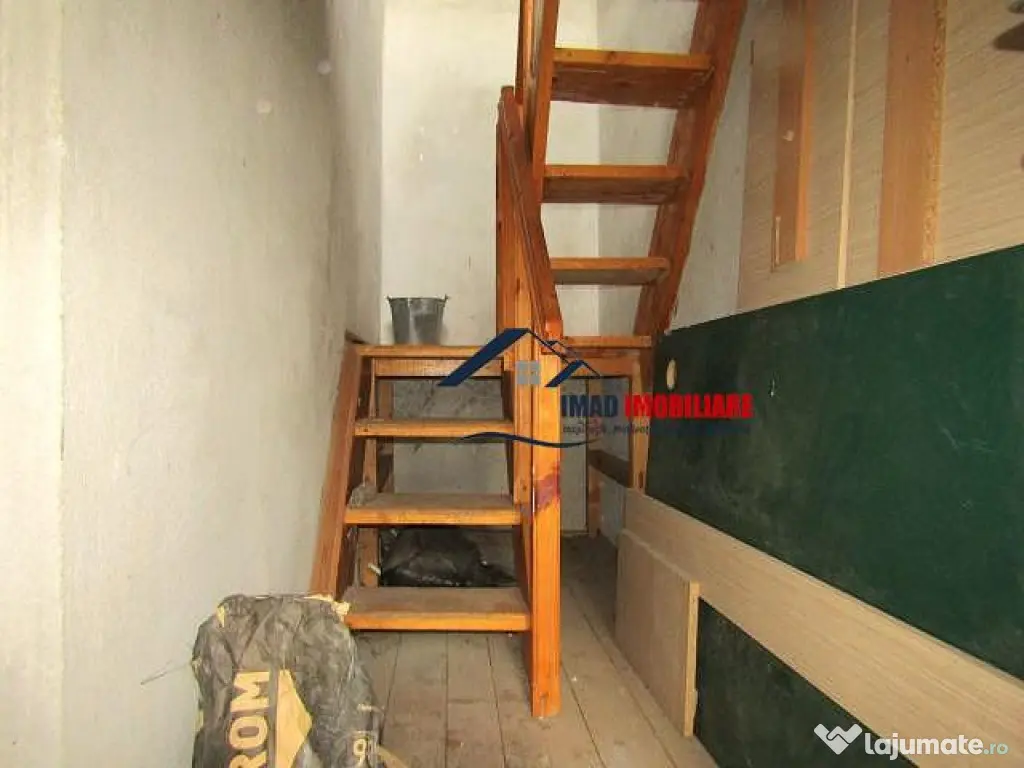Ultracentral!! casa C1 C2 C3 - 44 mp in Targoviste - zona