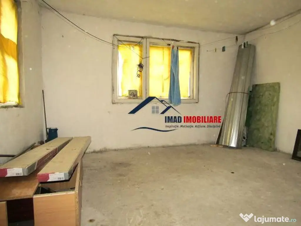 Ultracentral!! casa C1 C2 C3 - 44 mp in Targoviste - zona