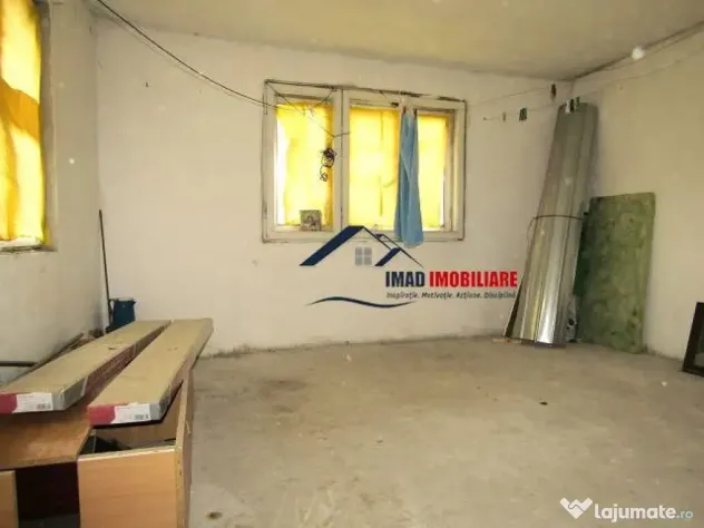 Ultracentral!! casa C1 C2 C3 - 44 mp in Targoviste - zona
