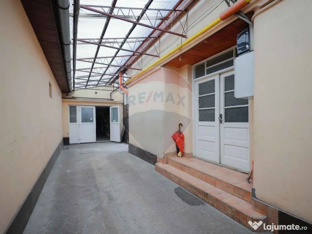 Spațiu comercial și brutărie/patiserie de Închiriat ?...