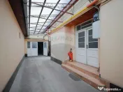 Spațiu comercial și brutărie/patiserie de Închiriat ?... 