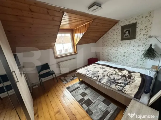 Casa Individuala cu 5 camere, SU=248mp / ST=761 mp, Zona Bla
