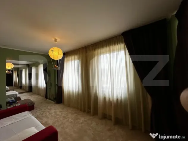 Penthouse 7 camere, 228 mp zona drumul Poienii-SEGMENT LUXUR