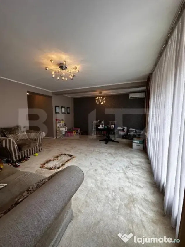 Penthouse 7 camere, 228 mp zona drumul Poienii-SEGMENT LUXUR