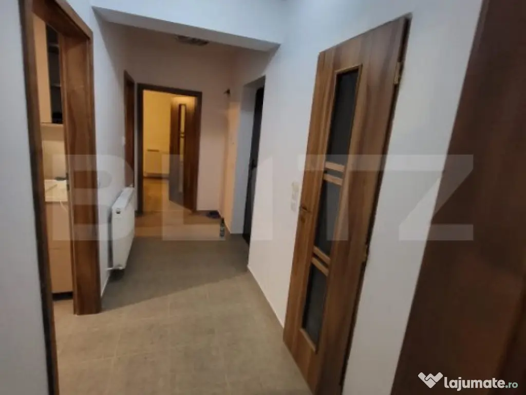 Apartament de 2 camere, 54 mp, 2 bai, 2 terase, garaj, zona