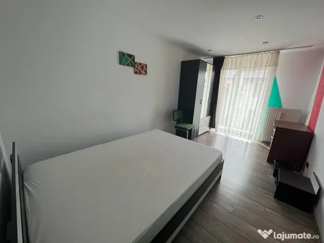 Inchiriez casa 8 camere zona Intim - ID : RH-42218-property