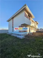 Vile Individuale de tip Duplex situate aproape de Str Dante