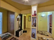 Apartament 4 camere,2 bai,2 balcoane,etaj 2 