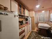 Apartament 4 camere,2 bai,2 balcoane,etaj 2 