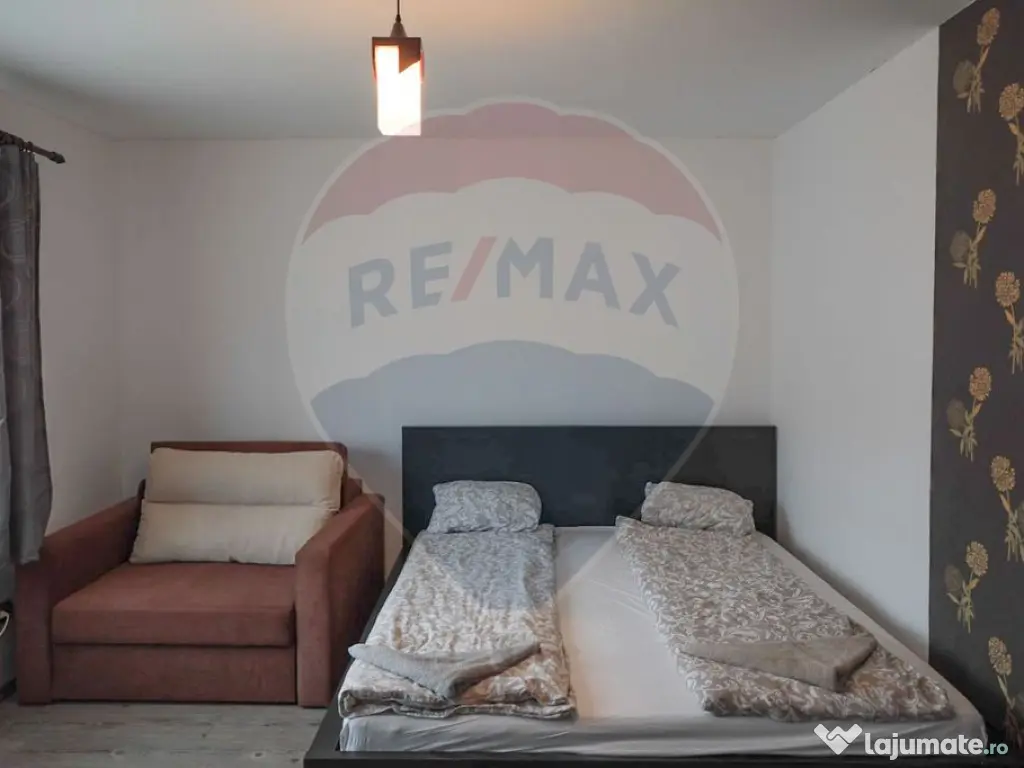 Casă de vânzare zona Bratca, 5 camere, 12 375 teren