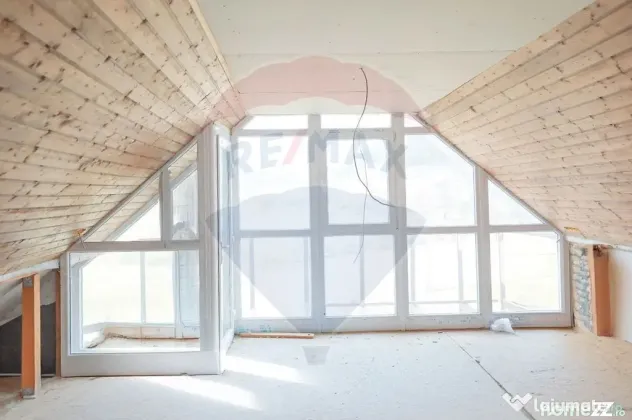 Casă de vânzare zona Bratca, 5 camere, 12 375 teren