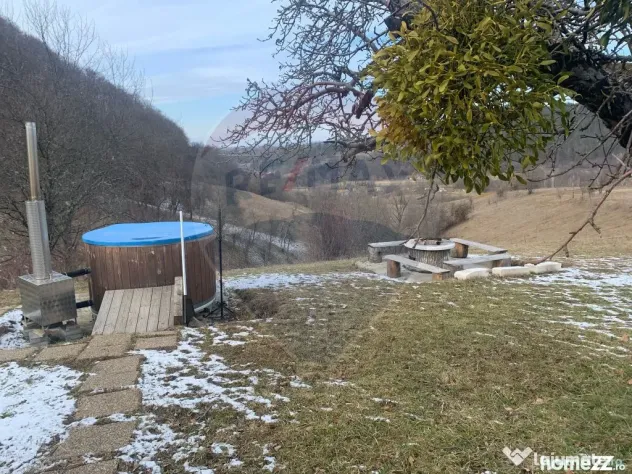 Casă de vânzare zona Bratca, 5 camere, 12 375 teren