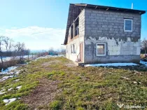 Proprietate situata in com.Girov