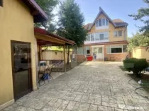 Închiriere Spațiu 450 mp – Locație Centrală, Potrivit