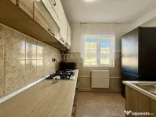 Garsoniera decomandata, etaj intermediar - Zona Tractorul... 