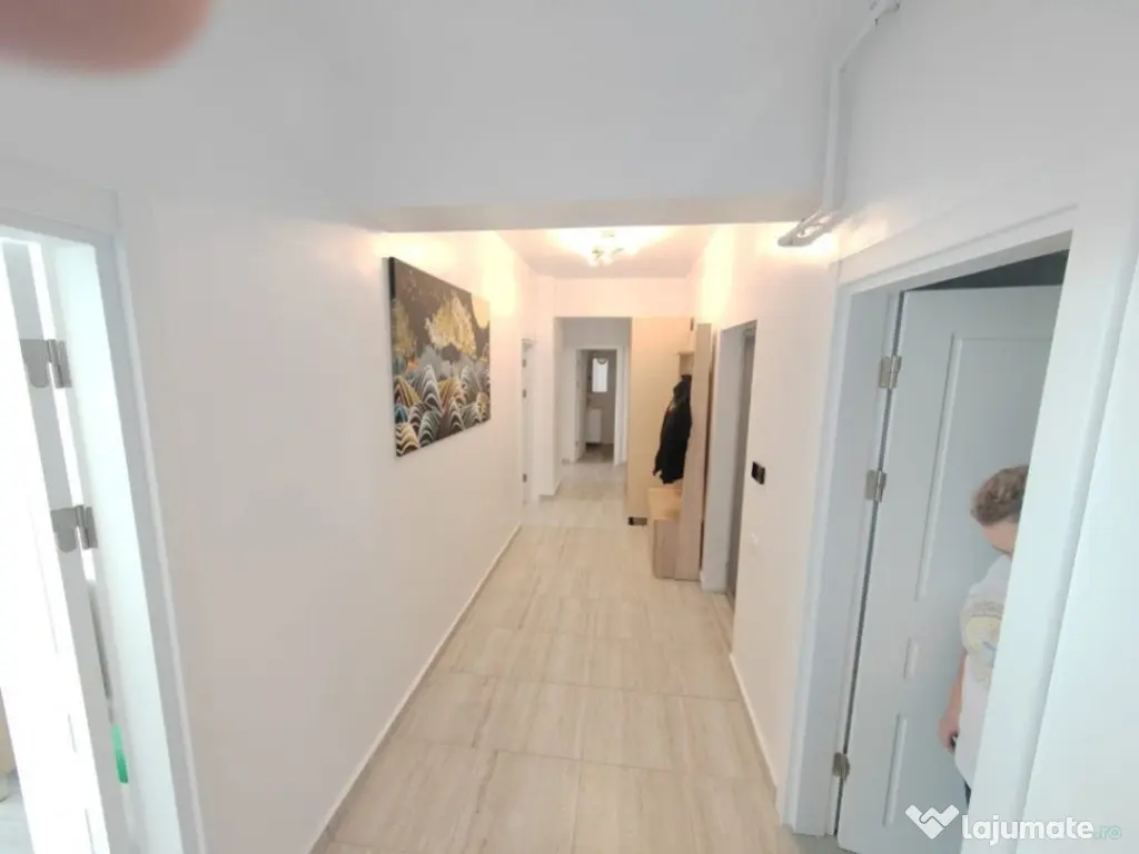 Apartament 3 camere zona Titan