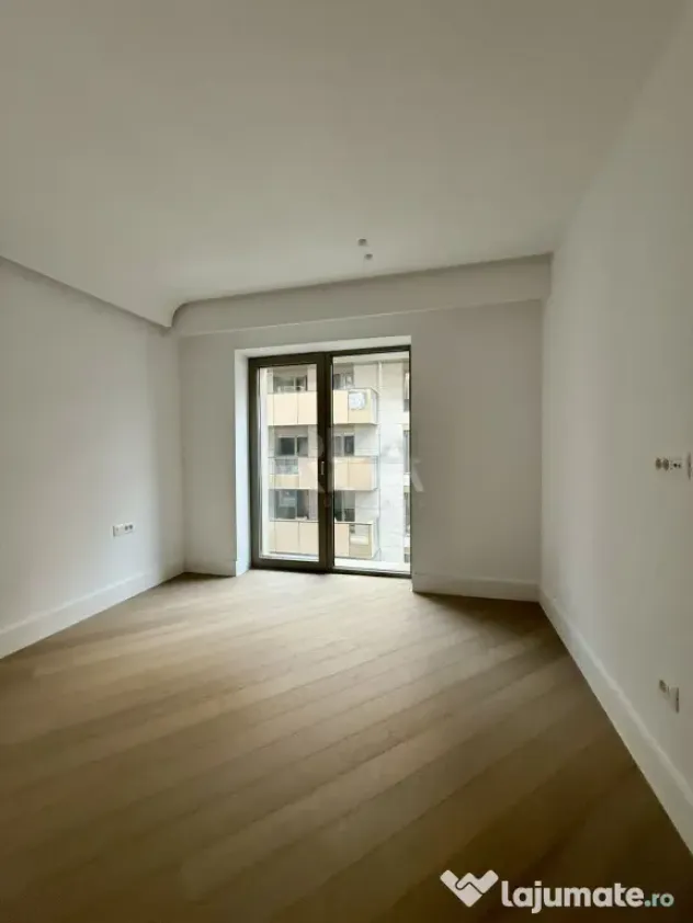 3 camere in Cortina 126 langa Cambridge School