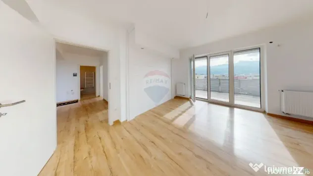 Rate la dezvoltator | 3 camere | 67 mp | Comision 0 | 116...