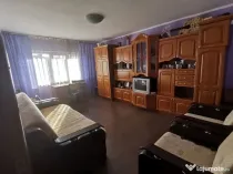 Apartament cu 3 camere in Piata Centrala