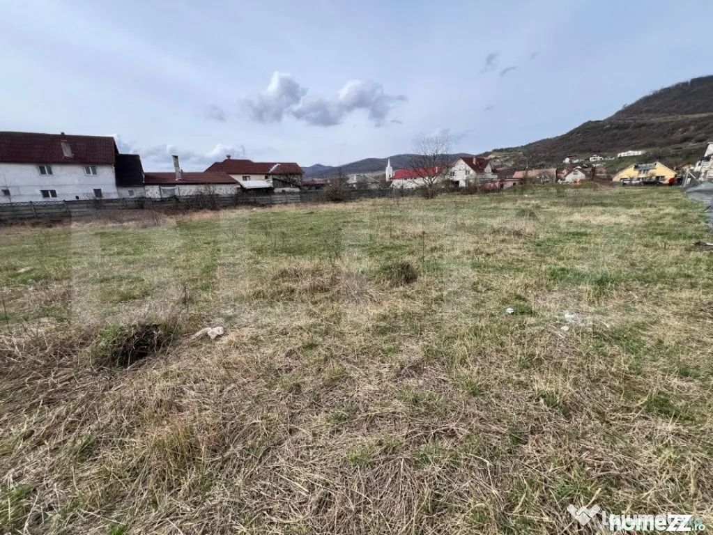 Teren Intravilan de vanzare, 4400 mp, zona Viisoara - Bistrita (Bistrita-Nasaud)