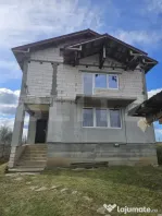 Casa la rosu/semifinisata, P+E, 139 mp utili, 523 mp teren,