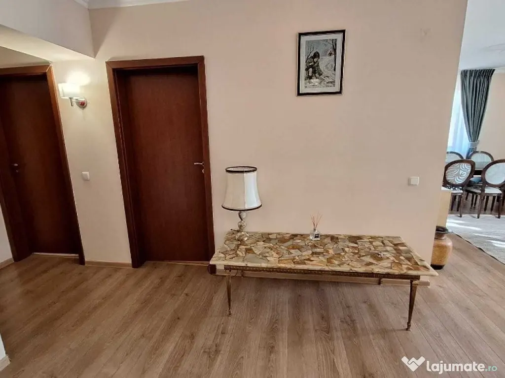 Apartament 3 camere, Jupiter Resedince