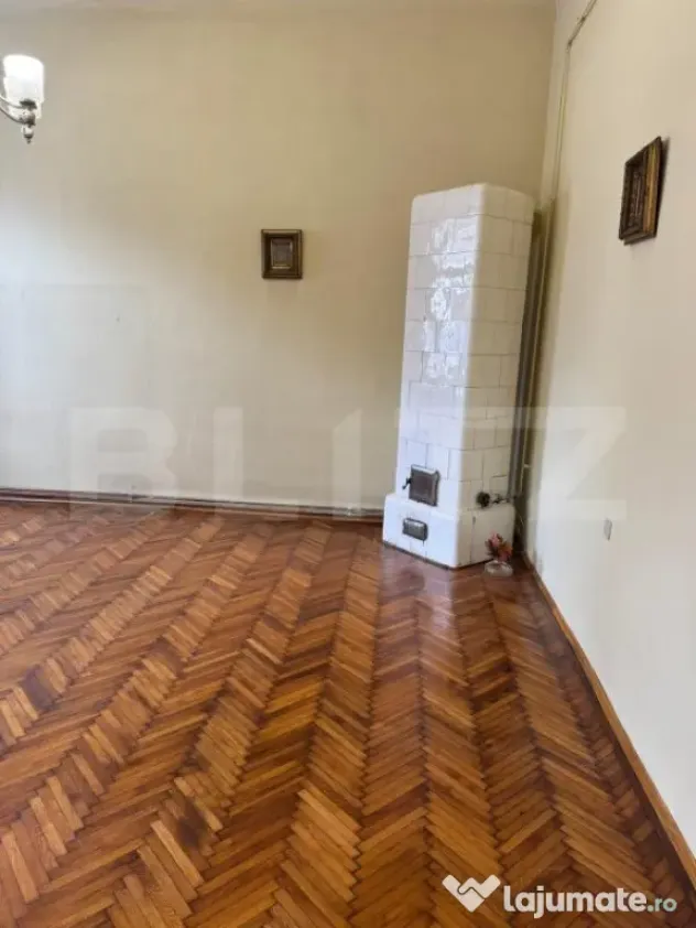 Apartament cu 3 camere, 131 mp, zona Piața Mihai Viteazul