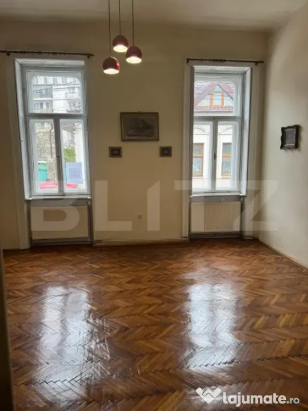 Apartament cu 3 camere, 131 mp, zona Piața Mihai Viteazul