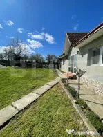 Casa cu 3 camere, 90 mp, 2 anexe gospodaresti si teren de 30