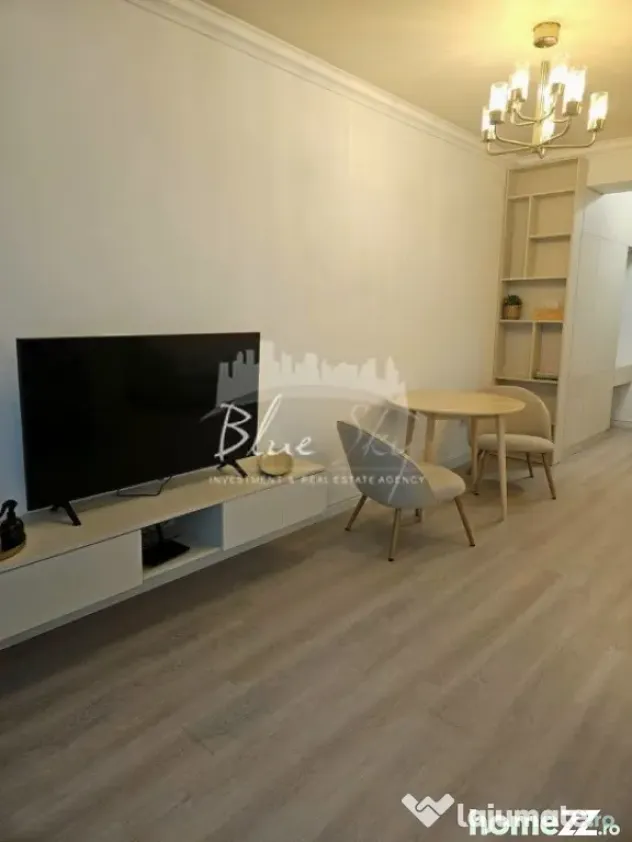 Studio modern cu vedere la mare în Mamaia Nord – Bloc Whi