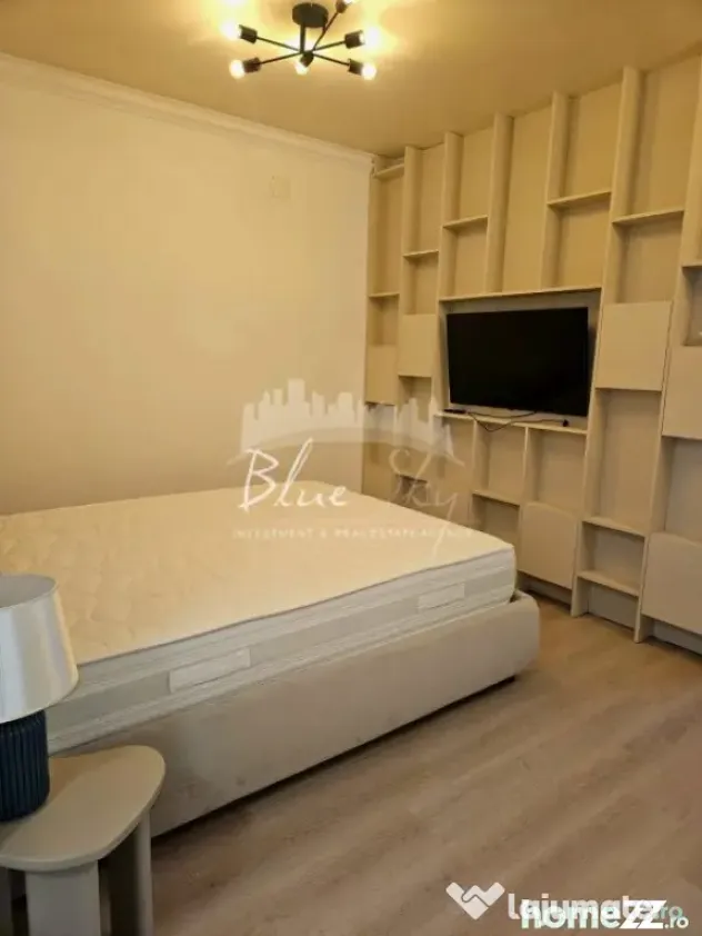 Studio modern cu vedere la mare în Mamaia Nord – Bloc Whi