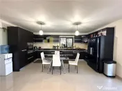 Casa de lux, P 1E, complet mobilata si utilata, Blejoi, Prah 