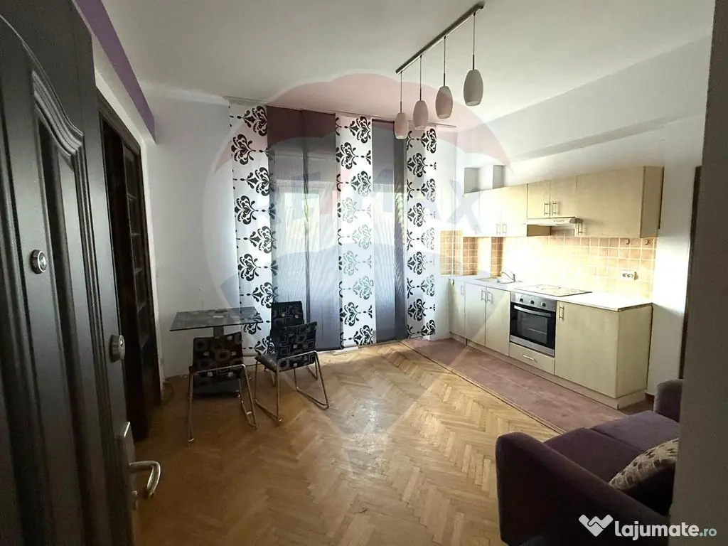 VANZARE Apartament cu 4 camere in zona Dacia