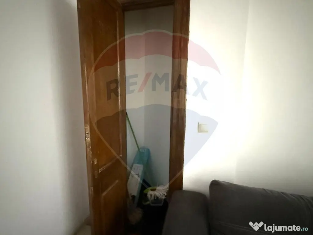 VANZARE Apartament cu 4 camere in zona Dacia