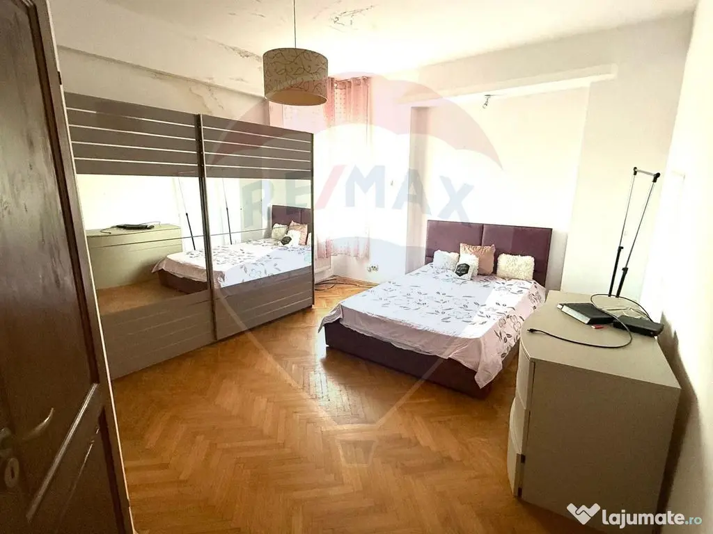 VANZARE Apartament cu 4 camere in zona Dacia