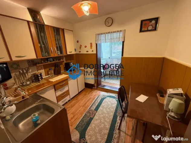 E3- 3 camere, parter, 2 balcoane, centrala termica, ideal lo