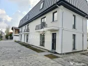 Casa Otopeni in triplex modern, pozitie excelenta, toate uti 